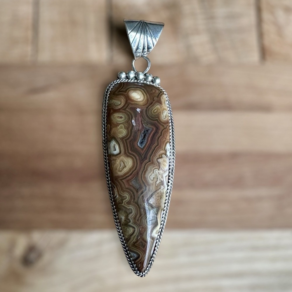 Artisan MG Signed Pendant 3.75 Inch Mexico Lace Agate 925 Sterling 33.1g USA